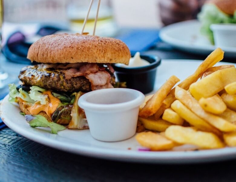 Head cap hamburgers with potatoes chips